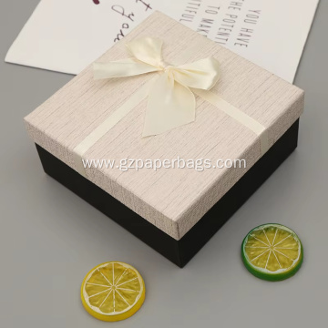 Small White Cardboard Boxes with Lids for Gifts